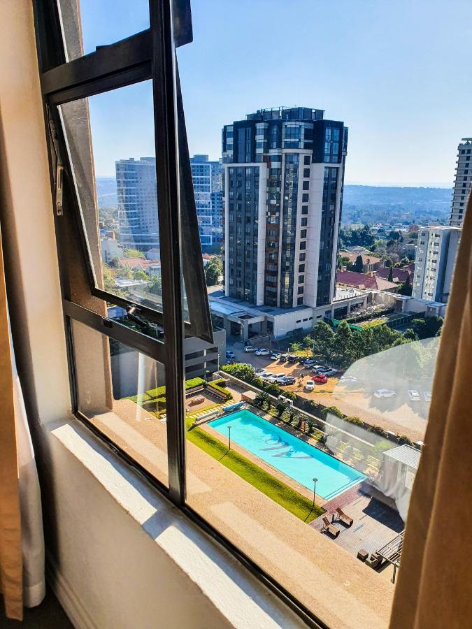 Westpoint Sandton Skyline Apartment جوهانسبورغ المظهر الخارجي الصورة